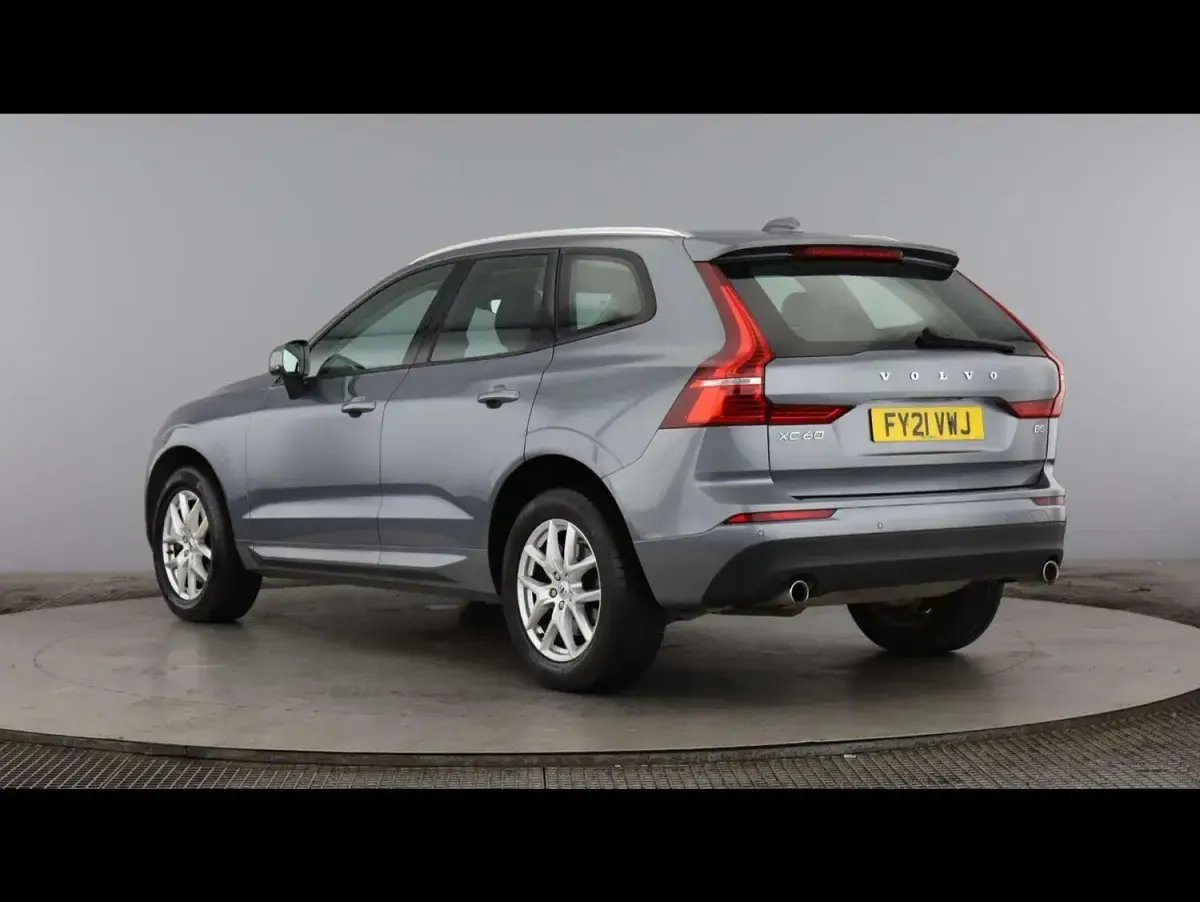 Used Volvo XC60 Momentum 2021 Grey SUV