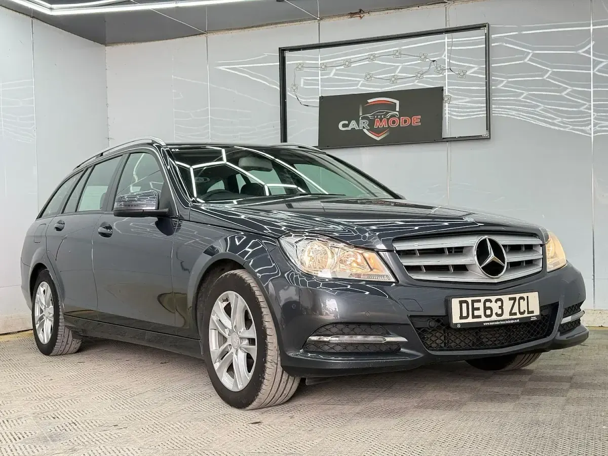 Used Mercedes C180 Executive 2013 Grey Estate
