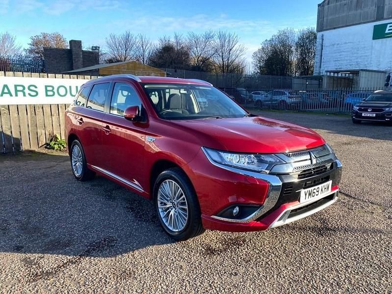 Red Used 2020 Mitsubishi Outlander P-HEV SUV | £16,995 (Fair price) - Image 1/4