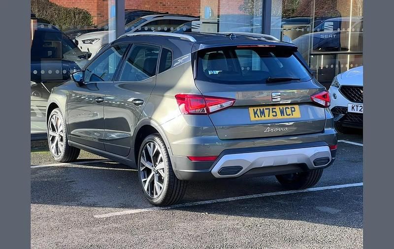 New Seat Arona Xperience Lux 113 HP (83 kW) 2025 Mntngrn+grey rf SUV