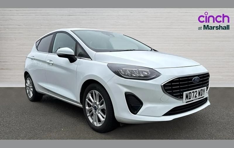 Used Ford Fiesta Titanium 100 HP (73 kW) 2023 White Hatchback