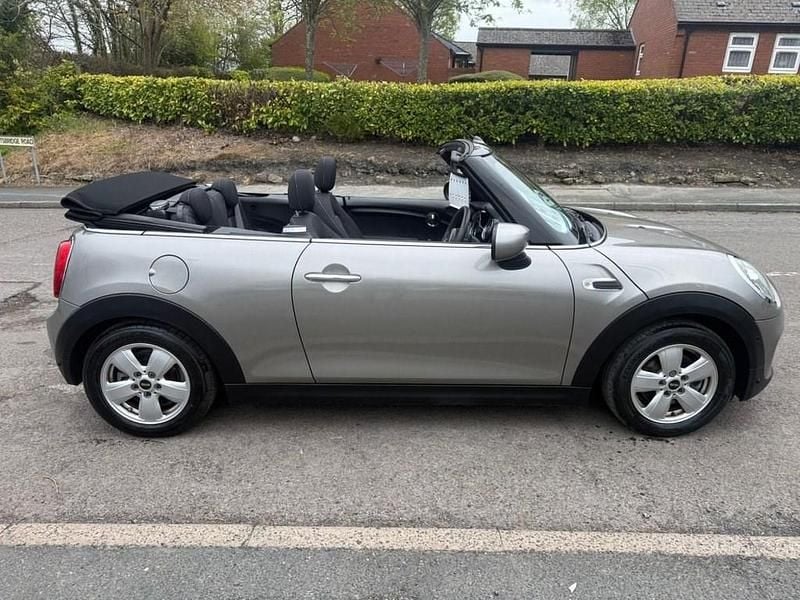 Second-hand Mini Cooper Cabriolet Classic 136 CP (100 kW) 2019 Argintiu Cabrio
