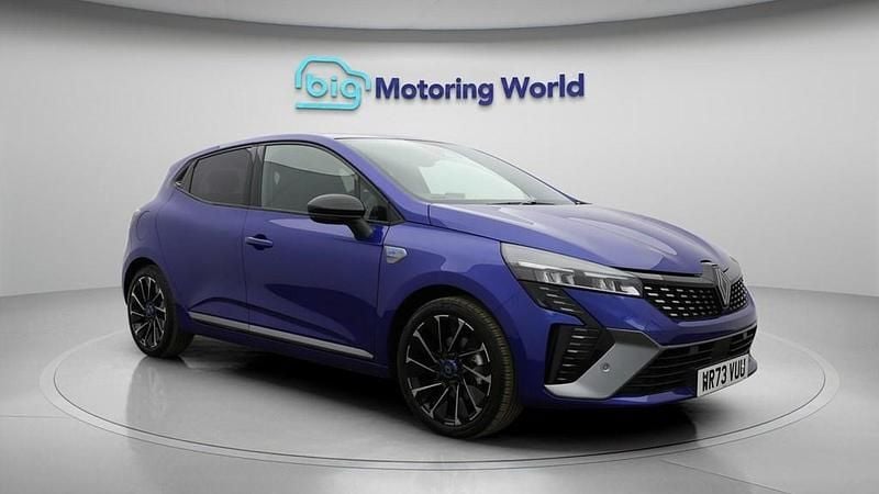 Used Renault Clio V Esprit Alpine 145 HP (106 kW) 2024 Blue Hatchback