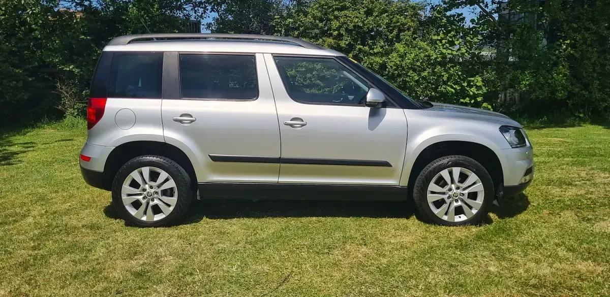Used Skoda Yeti SE L 110 HP (80 kW) 2015 Silver SUV