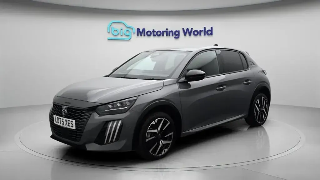 Used Peugeot 208 Premium 100 HP (73 kW) 2025 Grey Hatchback