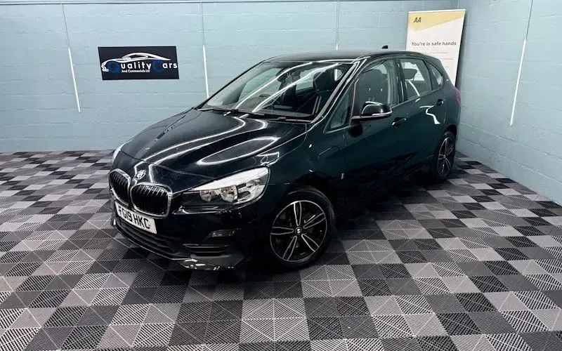 Used BMW 225 Active Tourer Sport Line 224 HP (164 kW) 2020 MPV