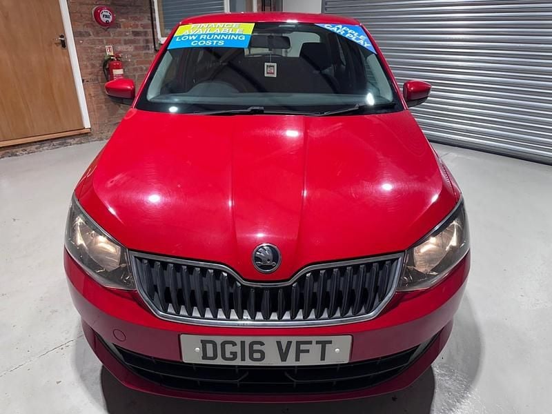Used Skoda Fabia SE 90 HP (66 kW) 2016 Red Hatchback