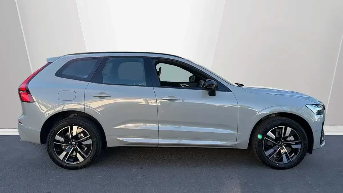 New Volvo XC60 Plus 345 HP (253 kW) 2026 Grey SUV