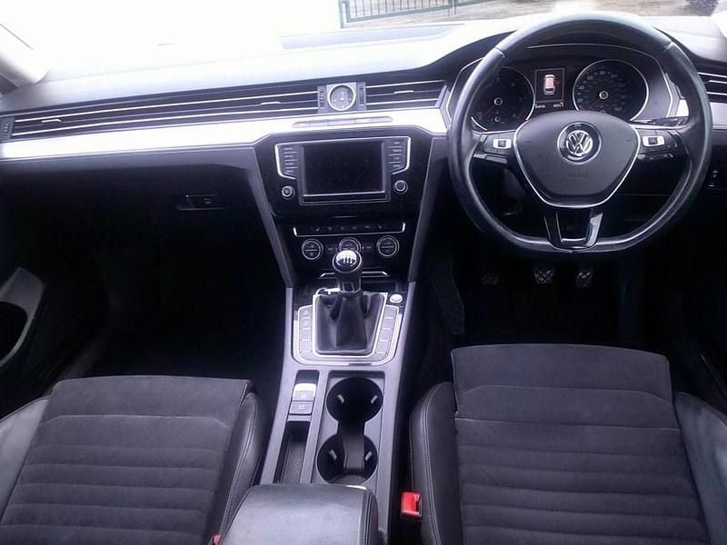 Used VW Passat GT 150 HP (110 kW) 2016 Silver Estate