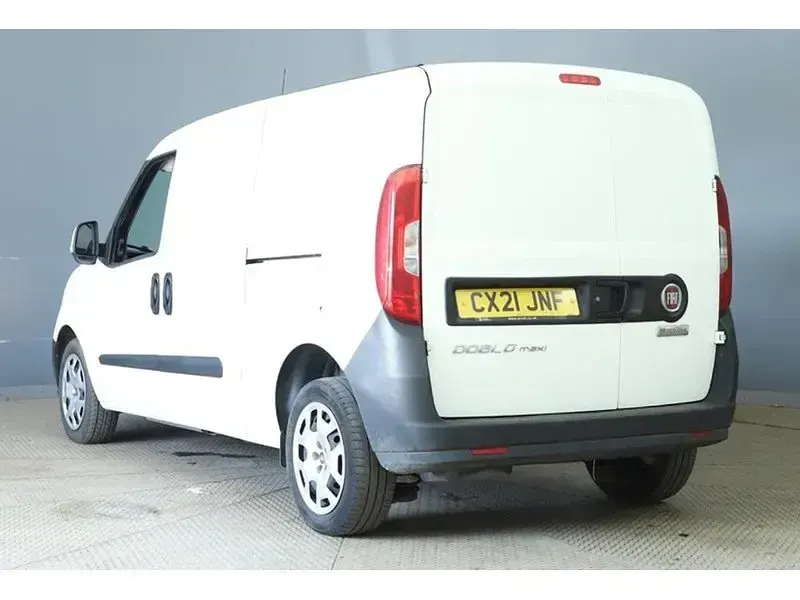 Used Fiat Doblò 2021 White MPV