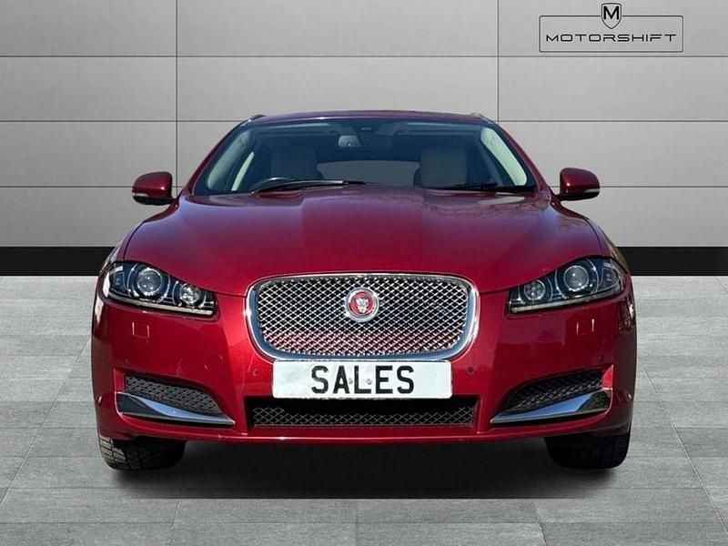 Używany Jaguar XF Luxury 2012 Czerwony Kombi