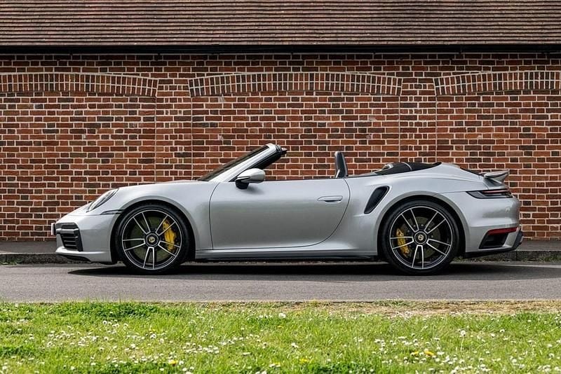 Usado Porsche 911 Turbo S Cabriolet 2021 Prateado Cabrios