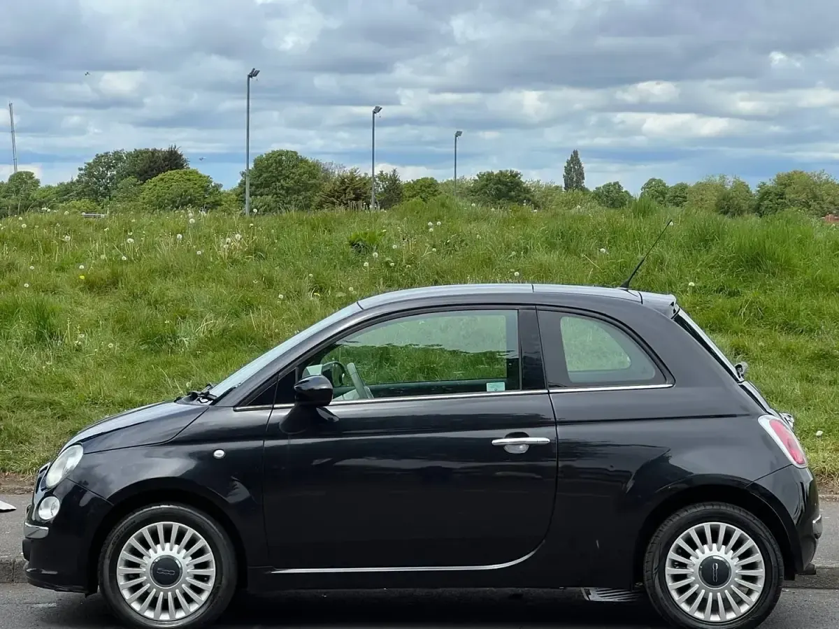 Usado Fiat 500 Lounge 69 HP (50 kW) 2011 Preto Citadino