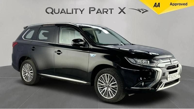 Black Used 2021 Mitsubishi Outlander P-HEV Estate | £14,100 (Good price) - Image 1/4