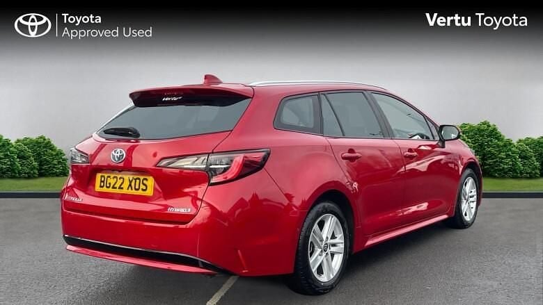 Used Toyota Corolla Sport 122 HP (89 kW) 2022 Red Estate