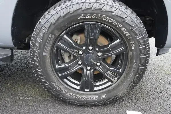 Begagnad Ford Ranger XLT 2022 Grå Pickup