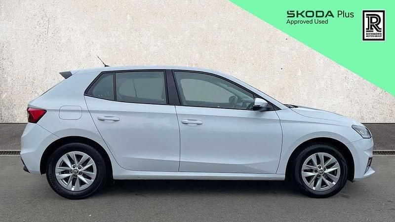 Used Skoda Fabia Comfort 95 HP (69 kW) 2023 White Hatchback