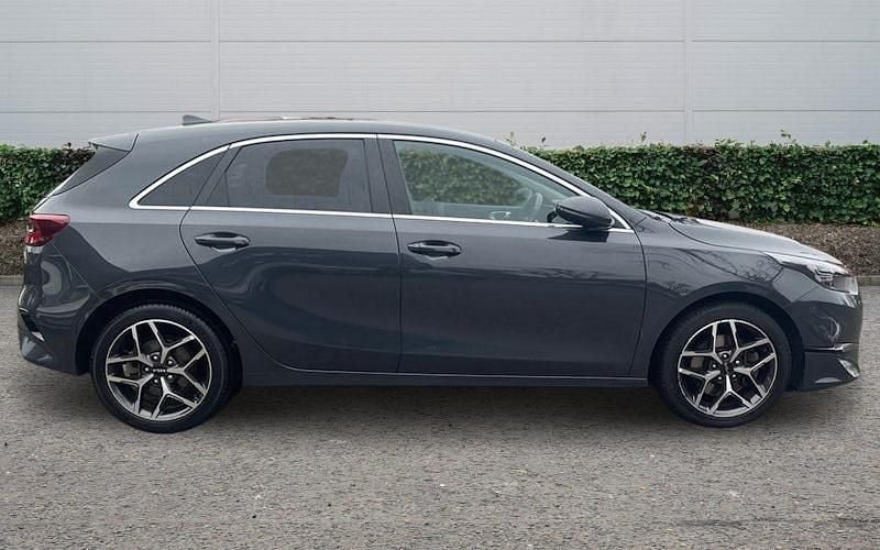 Used Kia Ceed 160 HP (117 kW) 2021 Grey Hatchback
