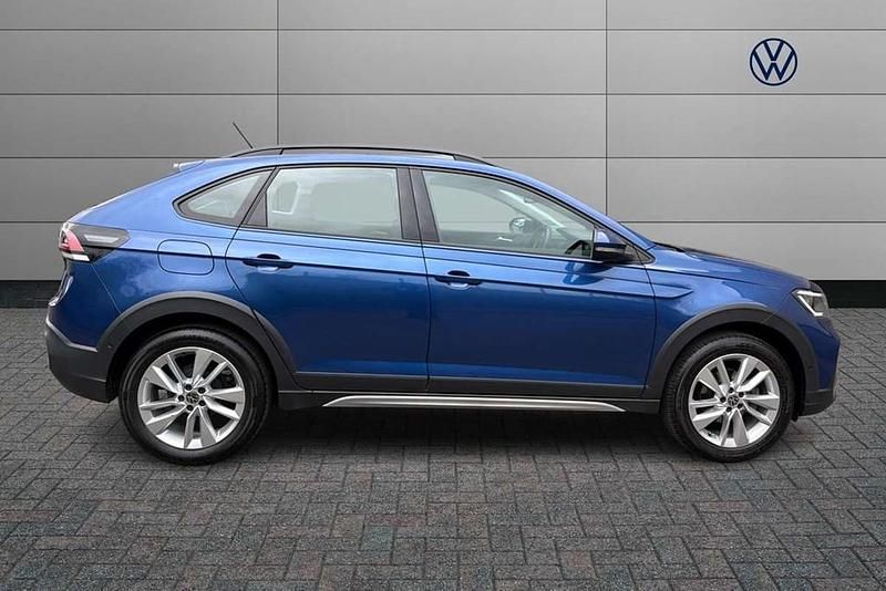 Used VW Taigo Life 95 HP (69 kW) 2024 Blue SUV