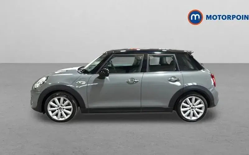 Begagnad Mini Cooper S Classic 192 HK (141 kW) 2019 Grå Halvkombi