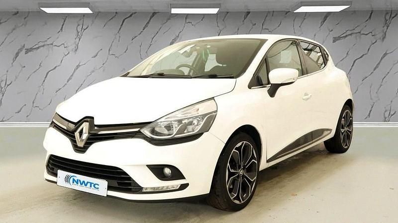 Used Renault Clio IV Iconic 75 HP (55 kW) 2019 White Hatchback