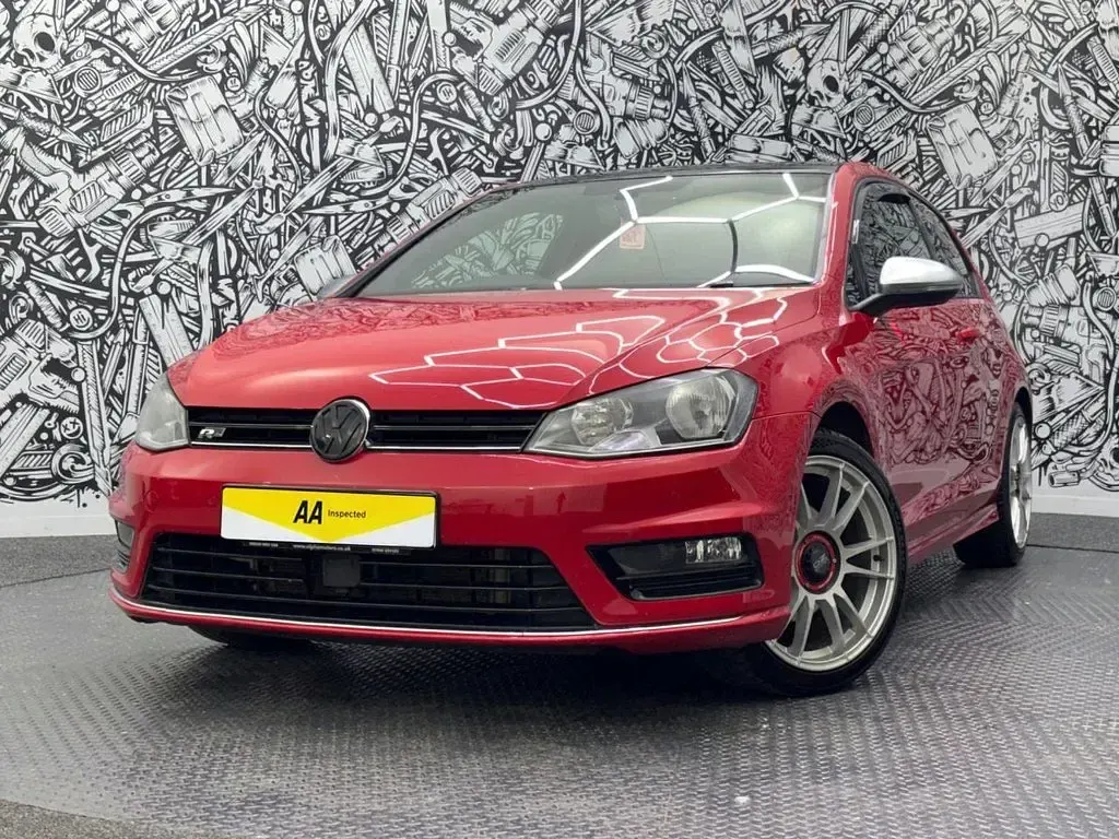 Begagnad VW Golf VII R-line Edition 150 HK (110 kW) 2016 Röd Halvkombi