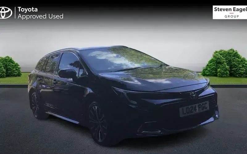 Used Toyota Corolla Design 140 HP (102 kW) 2024 Estate