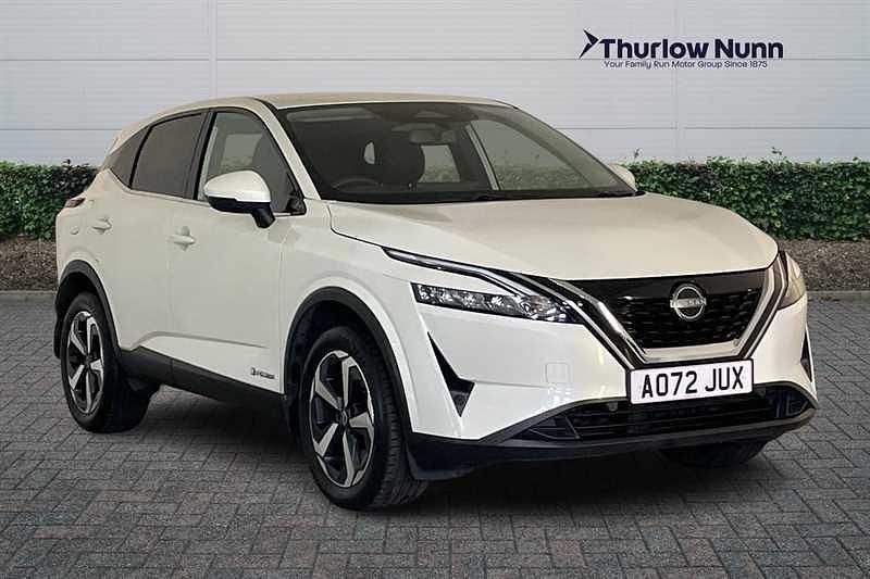 White Used 2022 Nissan Qashqai N-Connecta SUV | £20,980 (Good price) - Image 1/4