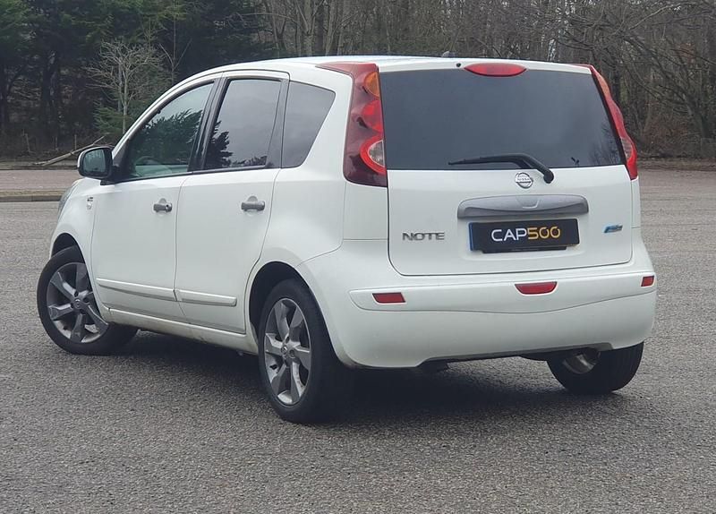 Used Nissan Note N-TEC 90 HP (66 kW) 2010 White Hatchback