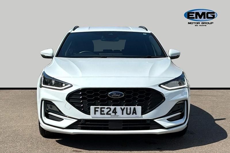 Used Ford Focus ST-Line 155 HP (114 kW) 2024 White Estate
