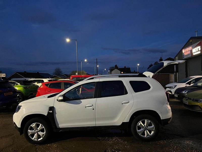 Used Dacia Duster Comfort 2021 White Hatchback