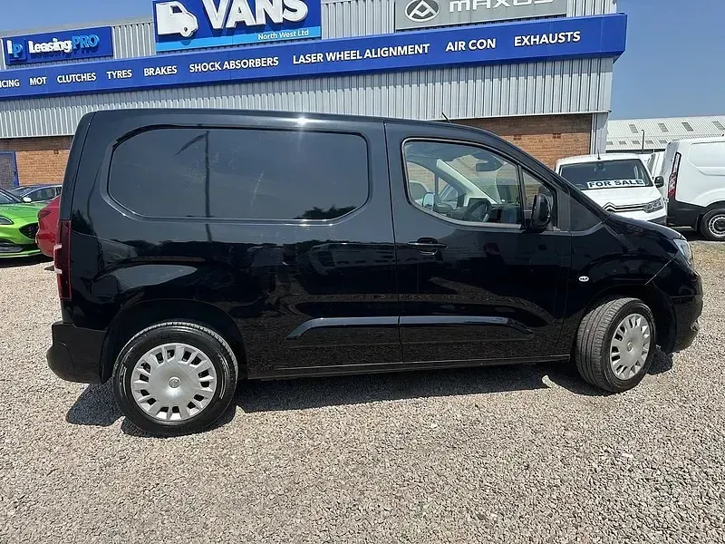 Used Vauxhall Combo 100 HP (73 kW) 2023 Black MPV