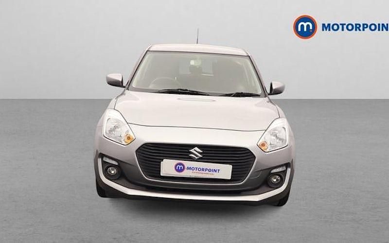 Usado Suzuki Swift SZ-T 90 HP (66 kW) 2020 Prateado Citadino
