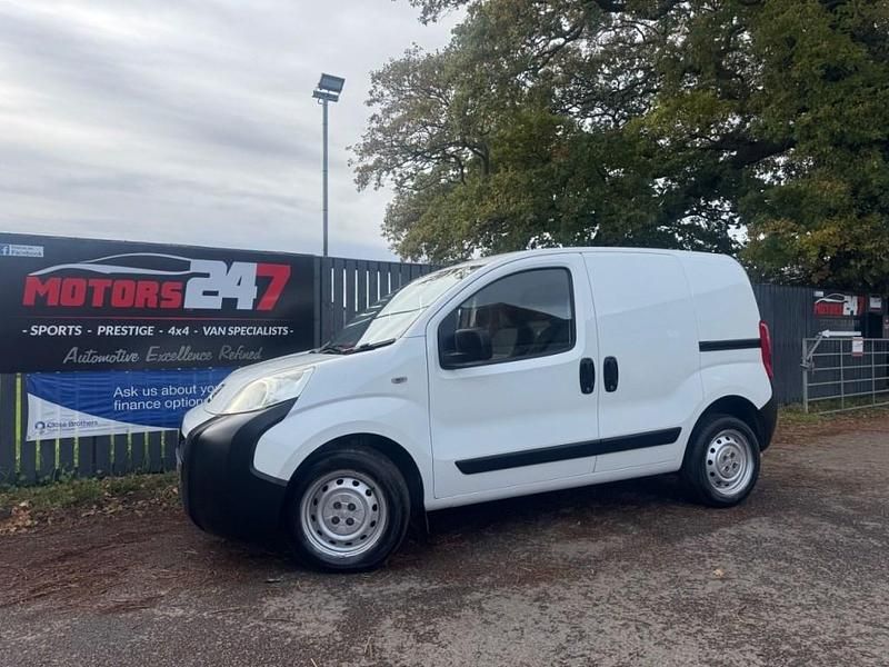 White Used 2014 Peugeot Bipper S Van | £4,495 (Fair price) - Image 1/3