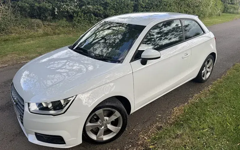 Used Audi A1 Sportback Sport 125 HP (91 kW) 2017 White Hatchback