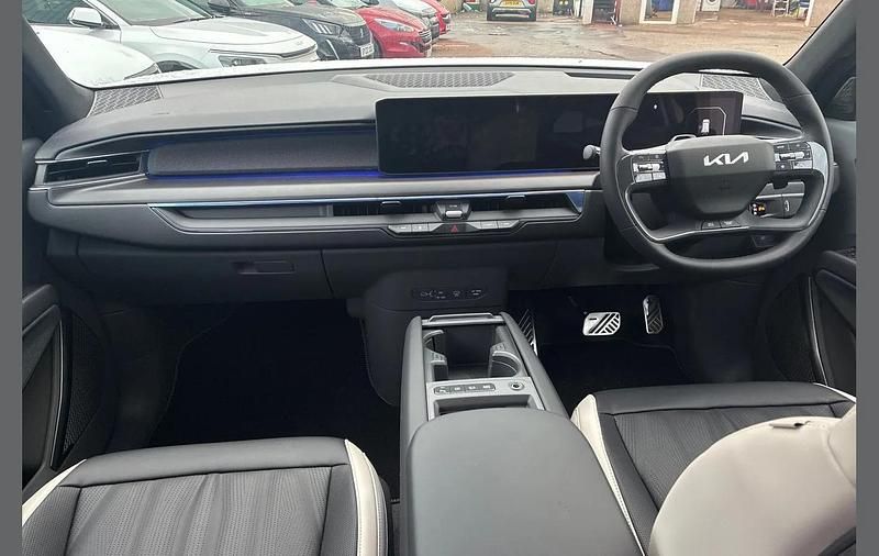 Used Kia EV9 GT-Line S 281 kW (383 HP) 2025 White SUV