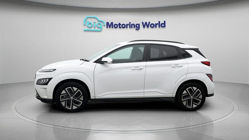 Used Hyundai Kona Premium 150 kW (204 HP) 2022 White SUV