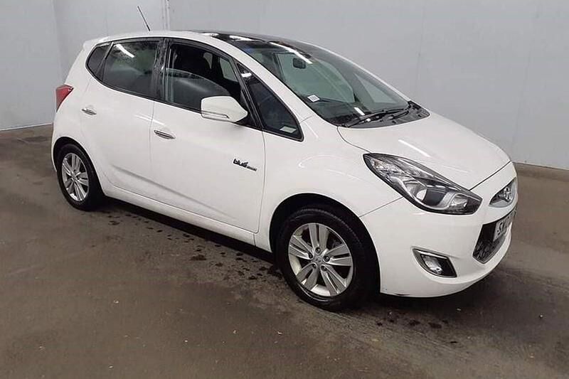 White Used 2012 Hyundai ix20 Style MPV | £4,999 (Fair price) - Image 1/1