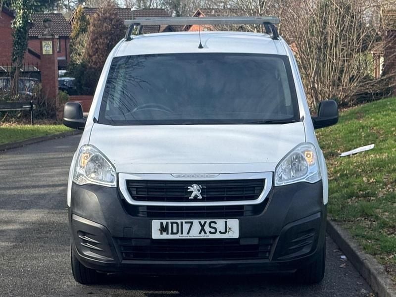 Used Peugeot Partner 2017 White