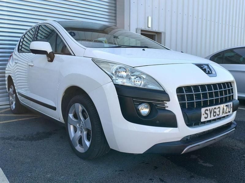 White Used 2013 Peugeot 3008 Active SUV | £3,000 (Good price) - Image 1/4