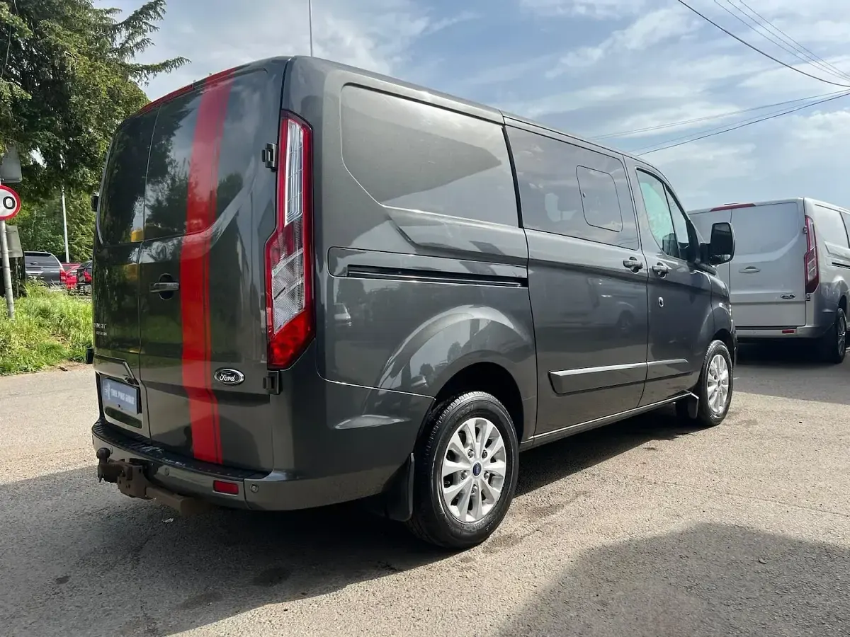 Used Ford Transit Custom Limited 130 HP (95 kW) 2019 Grey Van