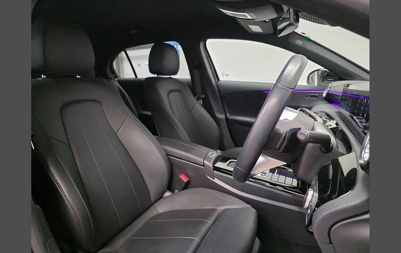 Used Mercedes A180 Executive 134 HP (98 kW) 2023 Black Hatchback