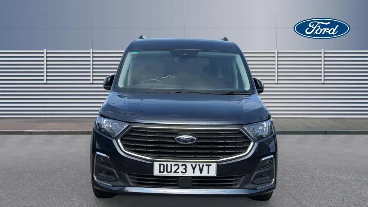 Used Ford Tourneo Connect Titanium 122 HP (89 kW) 2023 Blue MPV