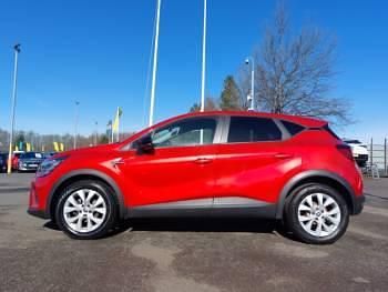 Used Renault Captur Iconic 91 HP (66 kW) 2022 Red SUV