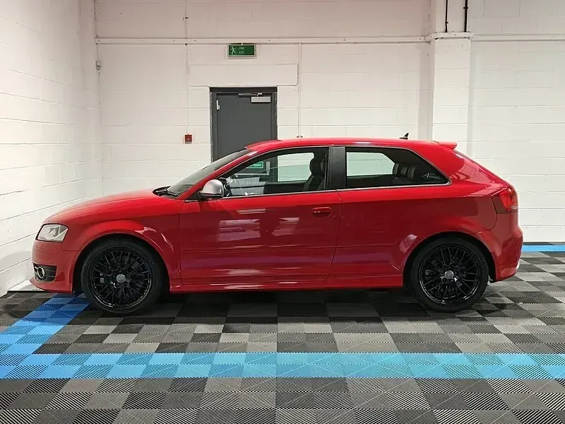 Used Audi A3 Design 2009 Red Hatchback
