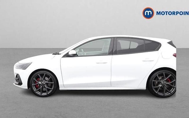 Used Ford Focus ST 280 HP (205 kW) 2024 Hatchback