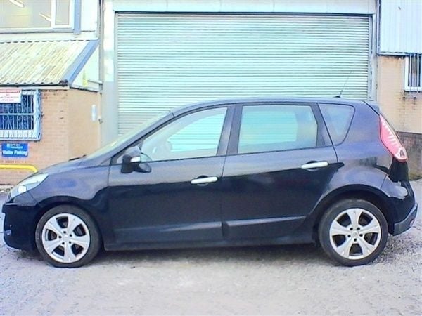 Black Used 2011 Renault Scénic III Dynamique MPV | £1,695 (Fair price) - Image 1/1