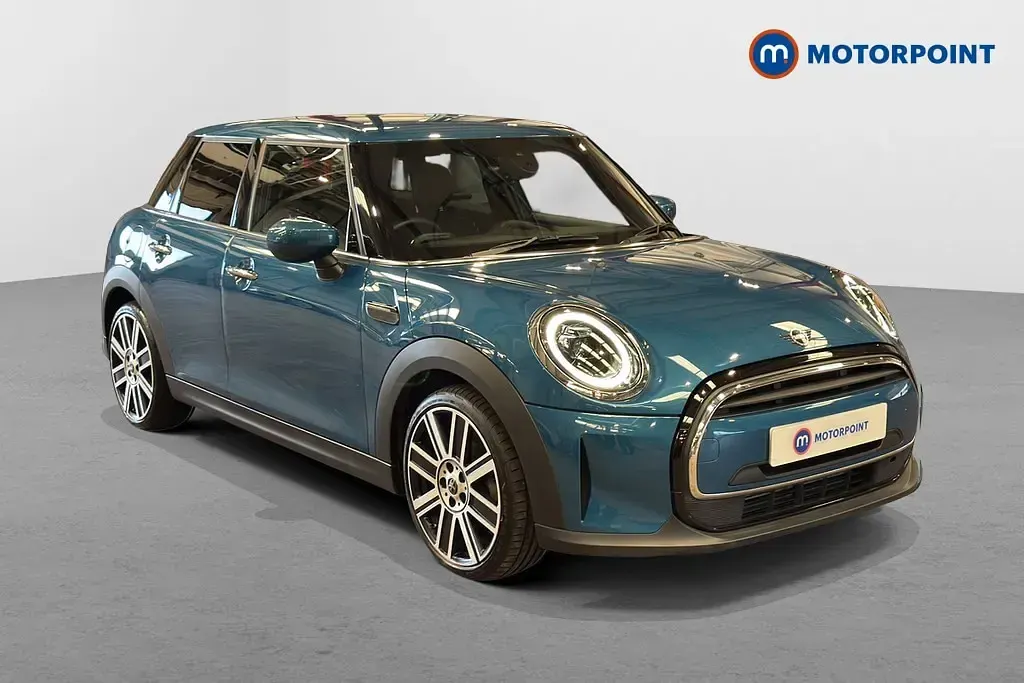 Used Mini Cooper Exclusive 136 HP (100 kW) 2023 Hatchback