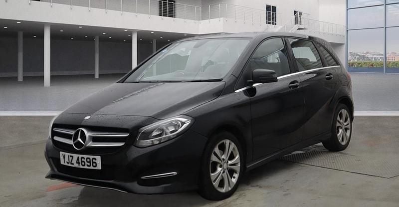 Black Used 2016 Mercedes B180 MPV | £9,950 (Fair price) - Image 1/3
