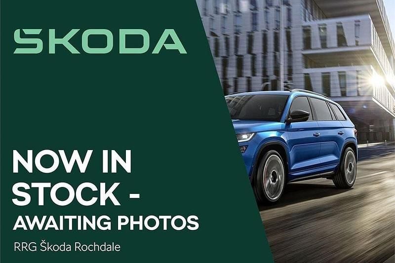 Green Used 2025 Skoda Enyaq iV SUV | £35,500 (Expensive) - Image 1/4